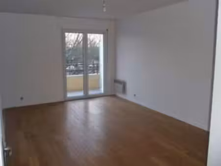 location appartement 2 pièces à saint-herblain (44800) : à louer 2 pièces / 51m² saint-her