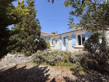 vente maison 4 pièces 133 m² meschers-sur-gironde (17132)