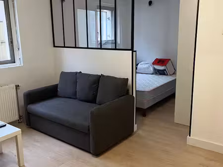 location appartement 1 pièce 33 m² à pau (64000)