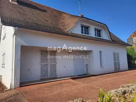 maison de 226 m2 dans le centre de courtenay