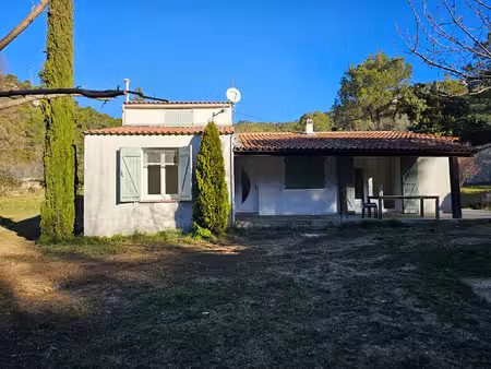 location maison 4 pièces 94 m² à la roquebrussanne (83136)