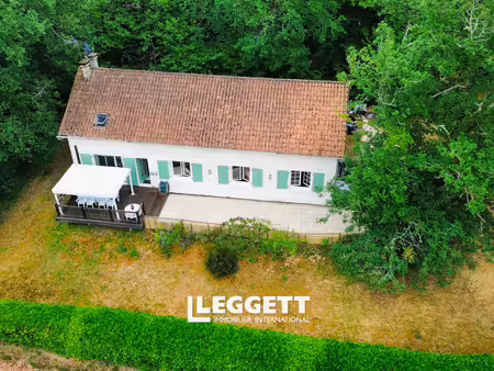 maison 6 pièce(s)  limeyrat