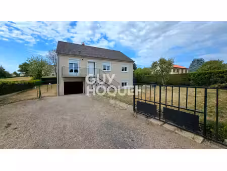 jolie maison individuelle sur sous sol complet à montchanin