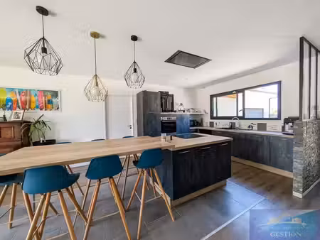 maison 5 pièces - 139m2