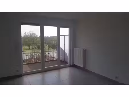 mons appartement 2 chambres disponible en septembre