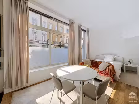 saint gilles – studio meublé à louer