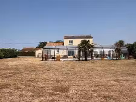 vente maison piscine à saint-hilaire-de-clisson (44190) : à vendre piscine / 160m² saint-h