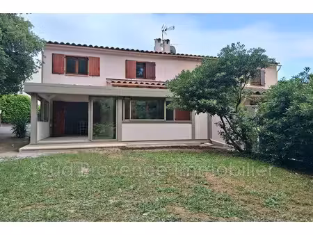 location meublée villa 4 pièces 120 m² à valbonne (06560)  2 700 €
