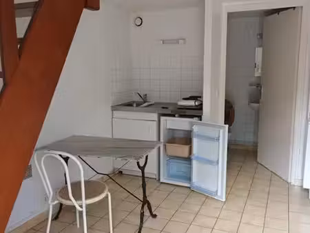 location appartement 1 pièce 27 m² à lannion (22300)  360 €