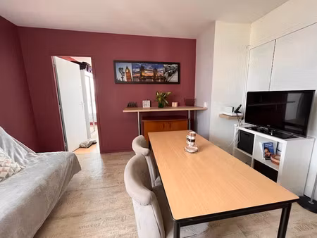 location meublée appartement 4 pièces 69 m² à compiegne (60200)  390 €