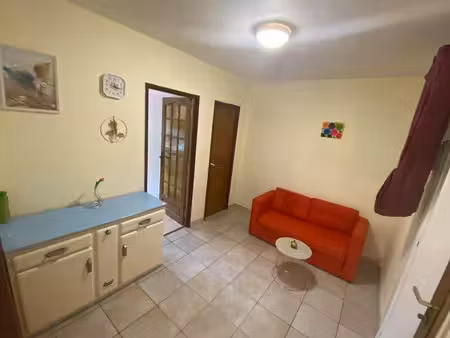 location meublée appartement 1 pièce 105 m² à melun (77000)  490 €