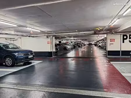 place de parking à vendre – marseille – bourse musée d’histoire