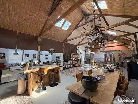 maison 2 pièces 140 m²