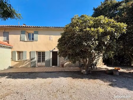 mas 5 pièces 137 m²