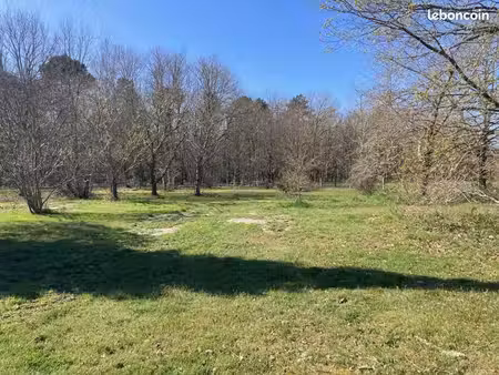 terrain 700 m² lanton