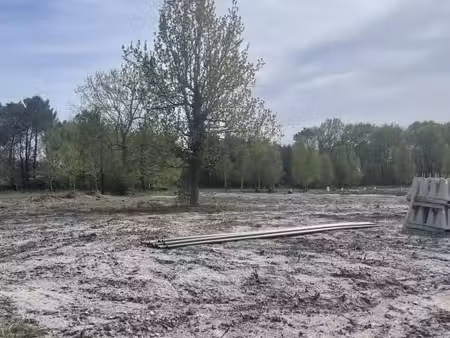 terrain 600 m² mios