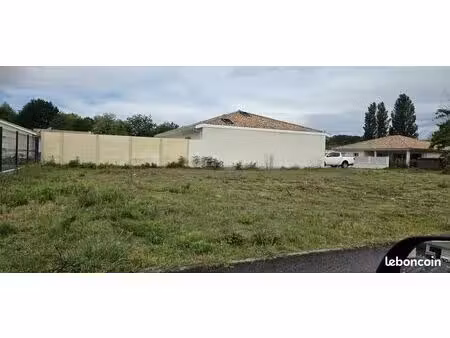 terrain 495 m² parentis en born