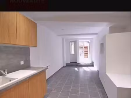 location t1 avec terasse pour étudiant