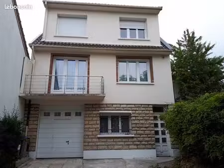 beau studio meublé