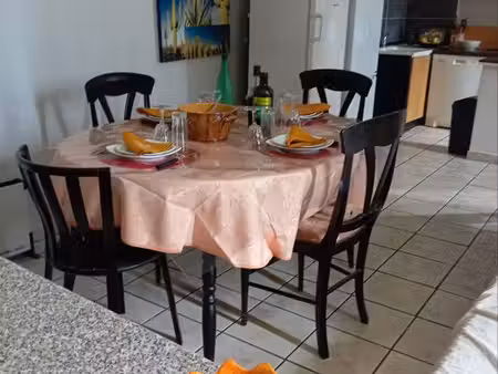 maison meublée sur jardin parking gratuit