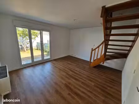 maison à louer - 68 m² - 2 chambres à romilly-sur-seine