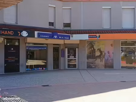 local commercial 83 m²