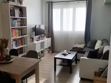 appartement laval (beauvais) 42m2 + cave + place parking