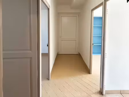 appartement t2 (+ bureau 8m2) a mane 47m2