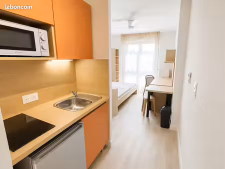 studio meublé 18 m² – clermont-ferrand – à 150 m du campus des cézeaux