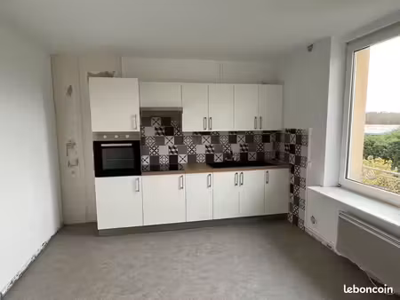 appartement f2 de 55 m2 avec cuisine équipée