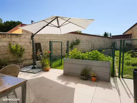 a louer appartement meublé 62 m² + jardin privatif 150 m² - quartier reims sainte-anne