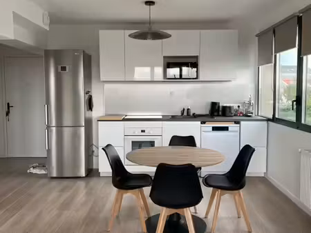appartement meublé 65 m2 tout equipé - 2 chambres