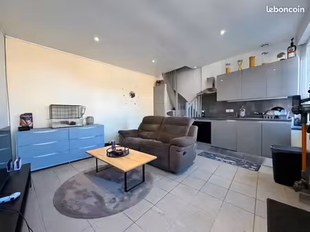 appartement 3 pièces en triplex à st saëns