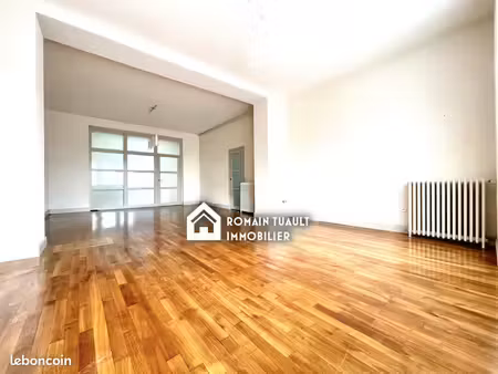 maison 8 pièces 238 m²