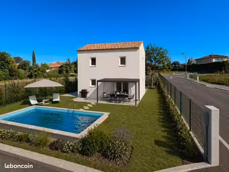 terrain 357 m² greasque