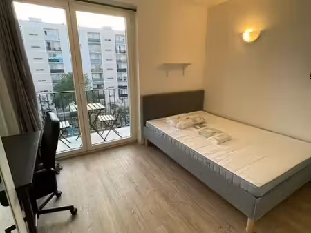 location meublée appartement 5 pièces 66 m² à creteil (94000)  565 €
