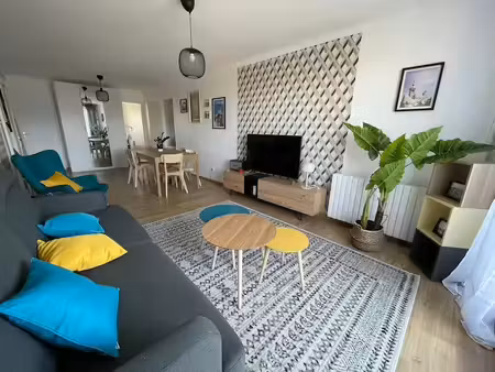 location meublée appartement 5 pièces 92 m² à marseille 5ème (13005)  575 €