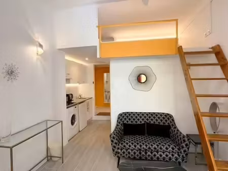 studio meublé de 15m²