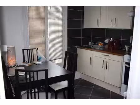 location meublée appartement 2 pièces 38 m² à orleans (45000)  595 €