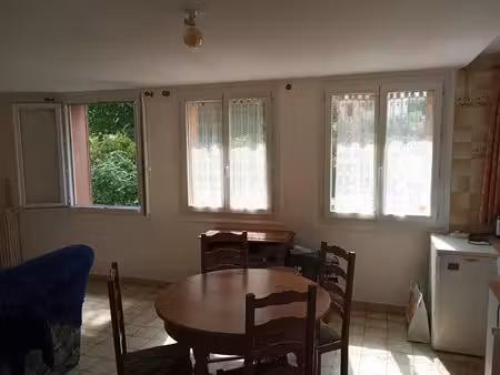 location meublée appartement 1 pièce 68 m² à vitry-sur-seine (94400)  650 €