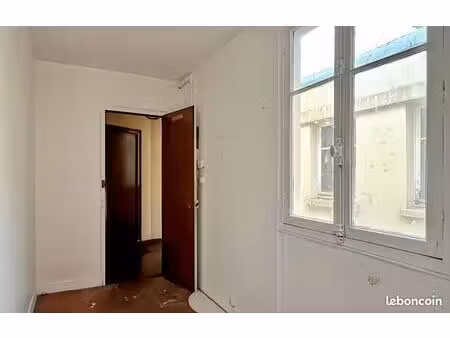 appartement 1 pièce 7 m²