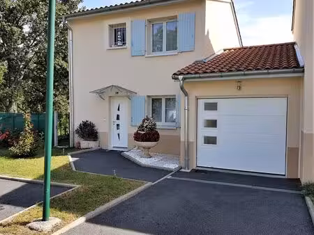 maison 4p 84m² habitables avec 3 chambres + 50m² de dépendances