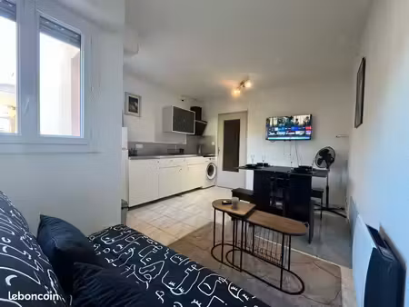 vend studio meublé cavalaire sur mer