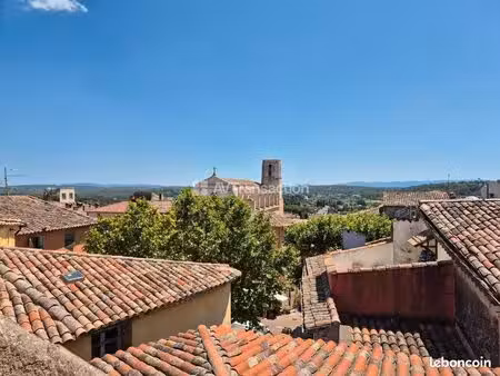 appartement au coeur du village