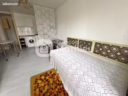 studio 1 pièce 24 m²