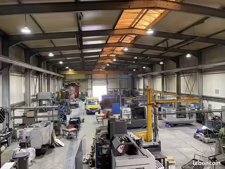 local industriel 1 335 m²