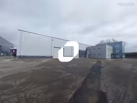 local d'activité 3 603 m²