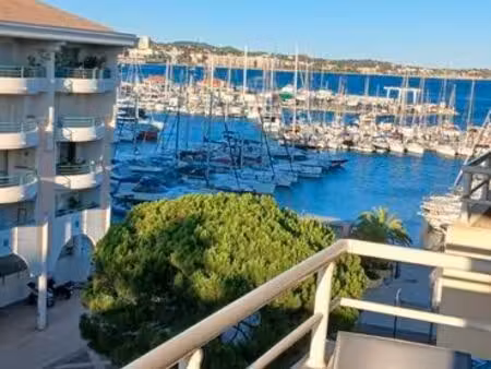 vends t2 port fréjus vue mer