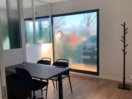 location bureau privé 12 m2 et espaces communs actipark genay