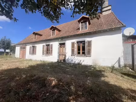 vente maison 4 pièces 70 m² à arches (15200)  59 500 €